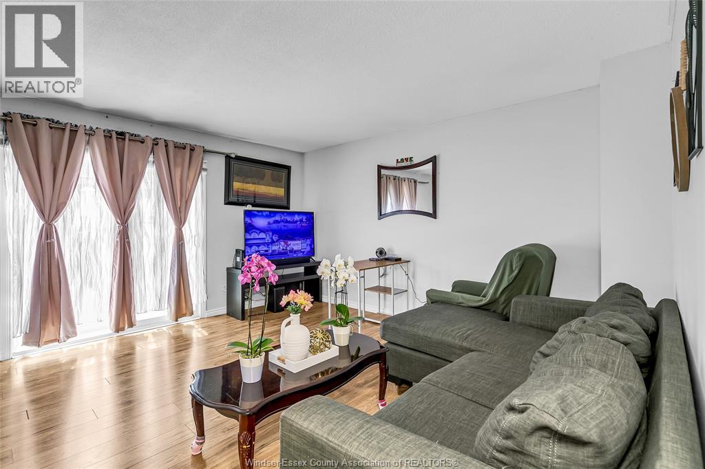 2994 Meadowbrook Lane Unit# 2, Windsor, Ontario  N8T 3G8 - Photo 5 - 26018232