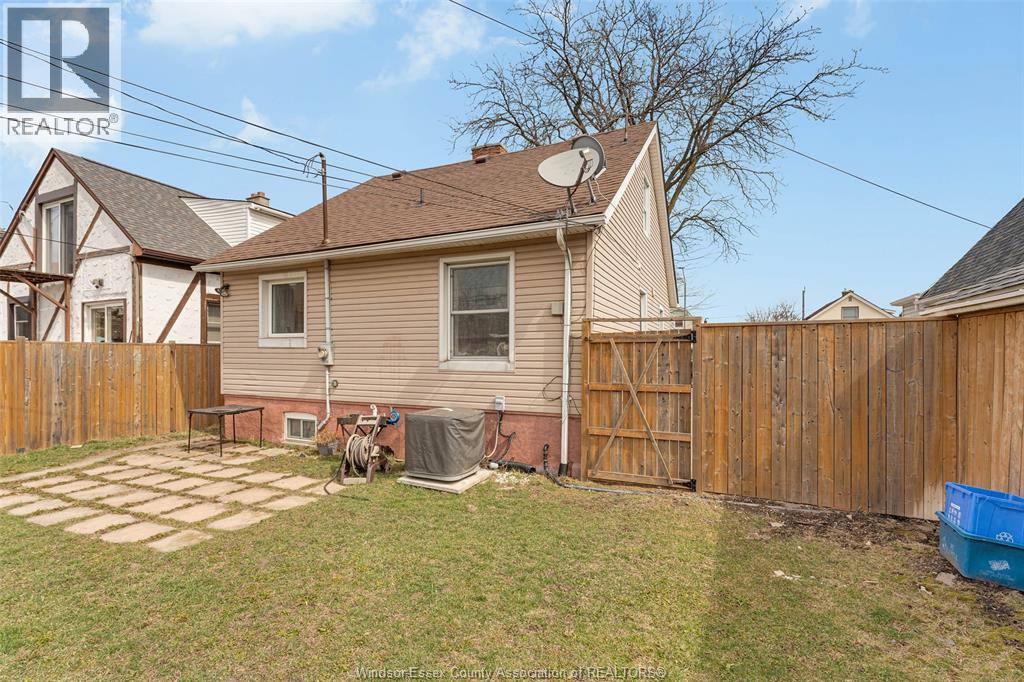 1771 Windermere Road, Windsor, Ontario  N8W 2S2 - Photo 9 - 26018240