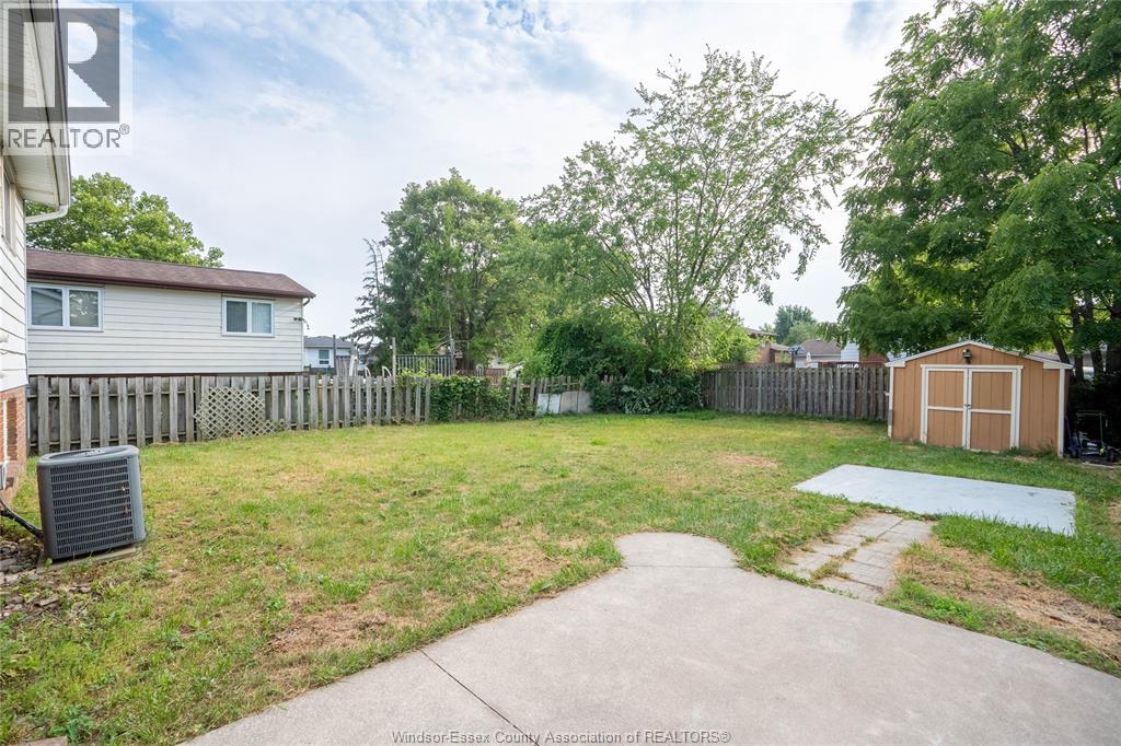 3381 Pineview Crescent, Windsor, Ontario  N8R 2A6 - Photo 21 - 26018079