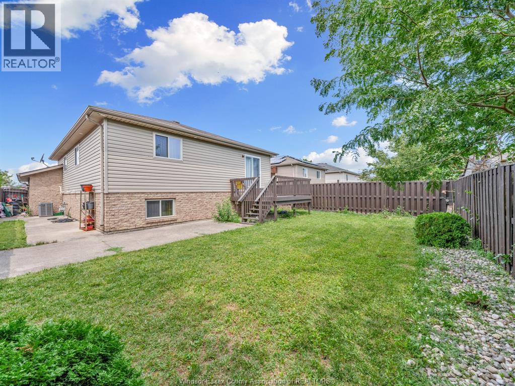 4844 Whitefish Crescent, Windsor, Ontario  N9G 3E2 - Photo 11 - 26018249