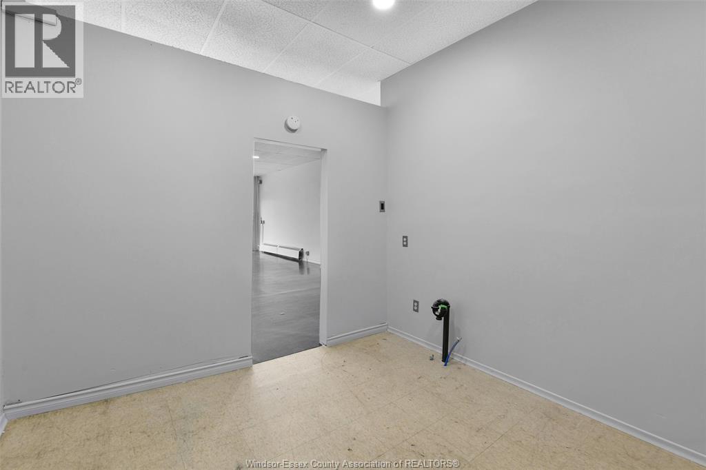 1194 Wyandotte Street East, Windsor, Ontario  N9A 3K2 - Photo 10 - 26017854