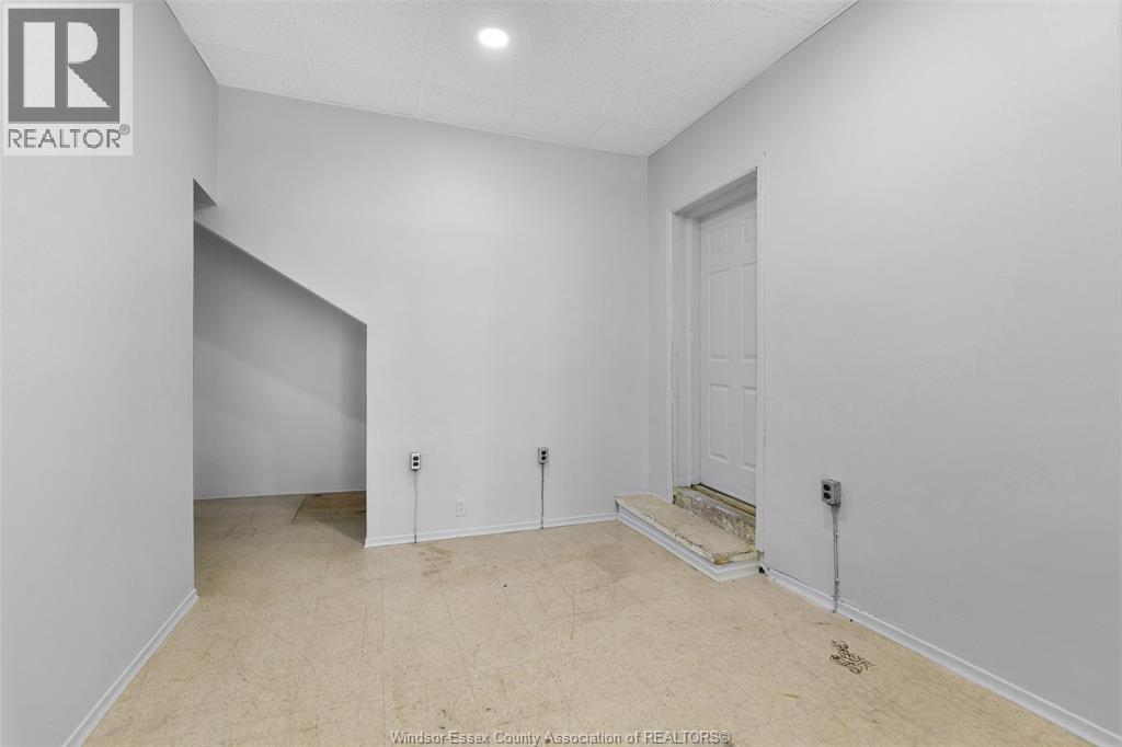 1194 Wyandotte Street East, Windsor, Ontario  N9A 3K2 - Photo 11 - 26017854