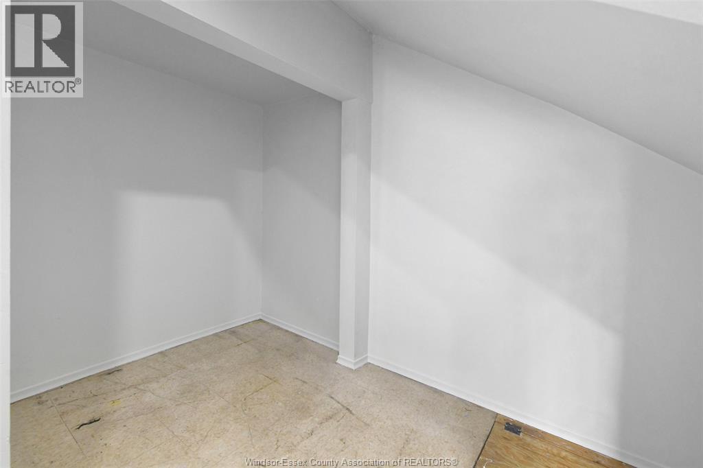 1194 Wyandotte Street East, Windsor, Ontario  N9A 3K2 - Photo 8 - 26017854
