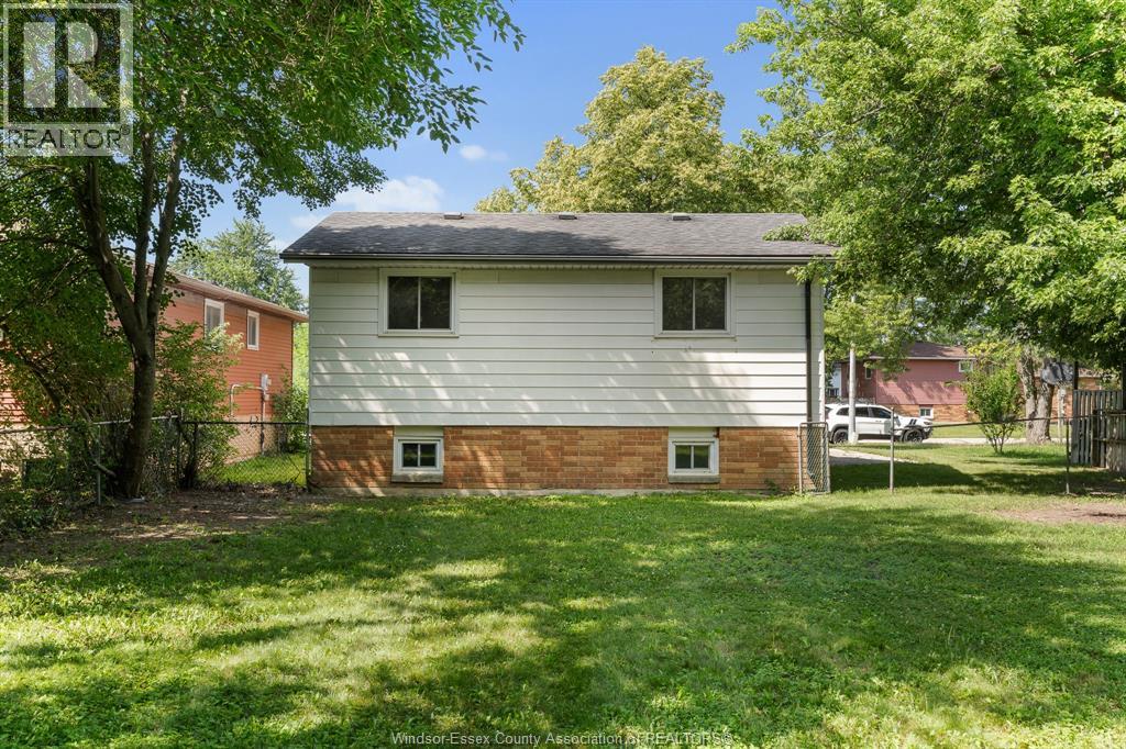 105 Kim Court, Essex, Ontario  N8M 2Z8 - Photo 33 - 26018040