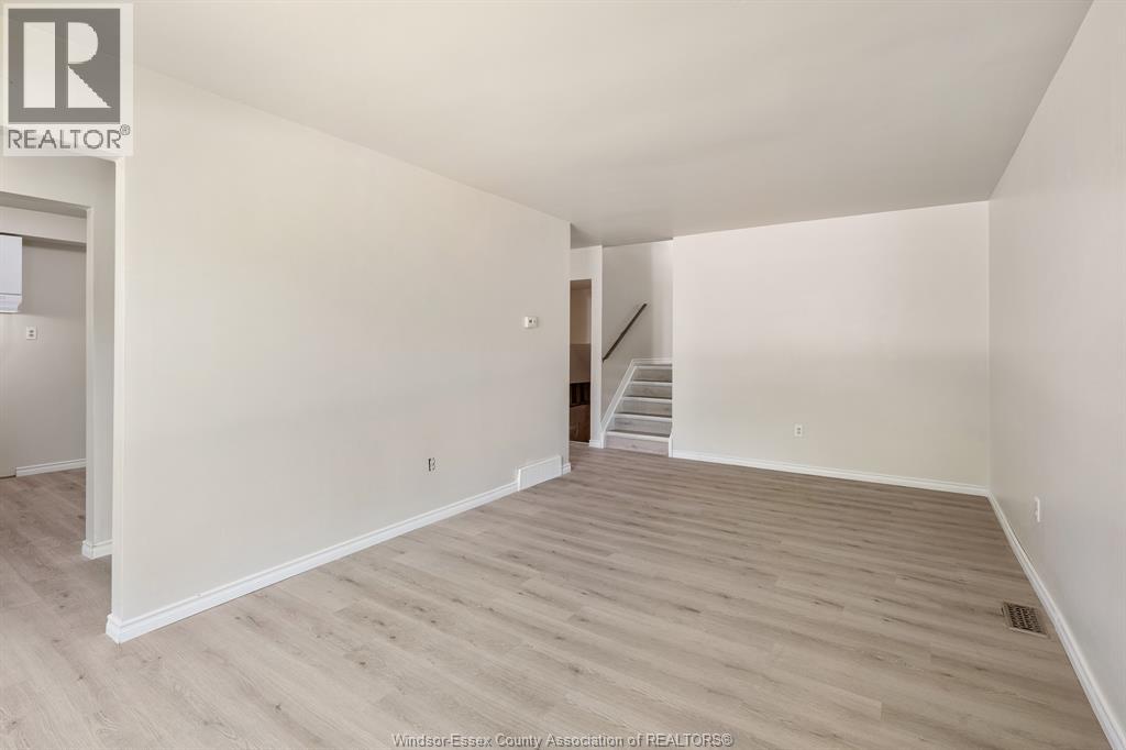 105 Kim Court, Essex, Ontario  N8M 2Z8 - Photo 6 - 26018040