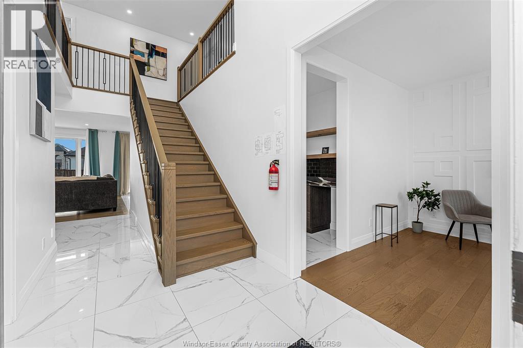 311 Benson Court, Amherstburg, Ontario  N9V 0G7 - Photo 5 - 26018291