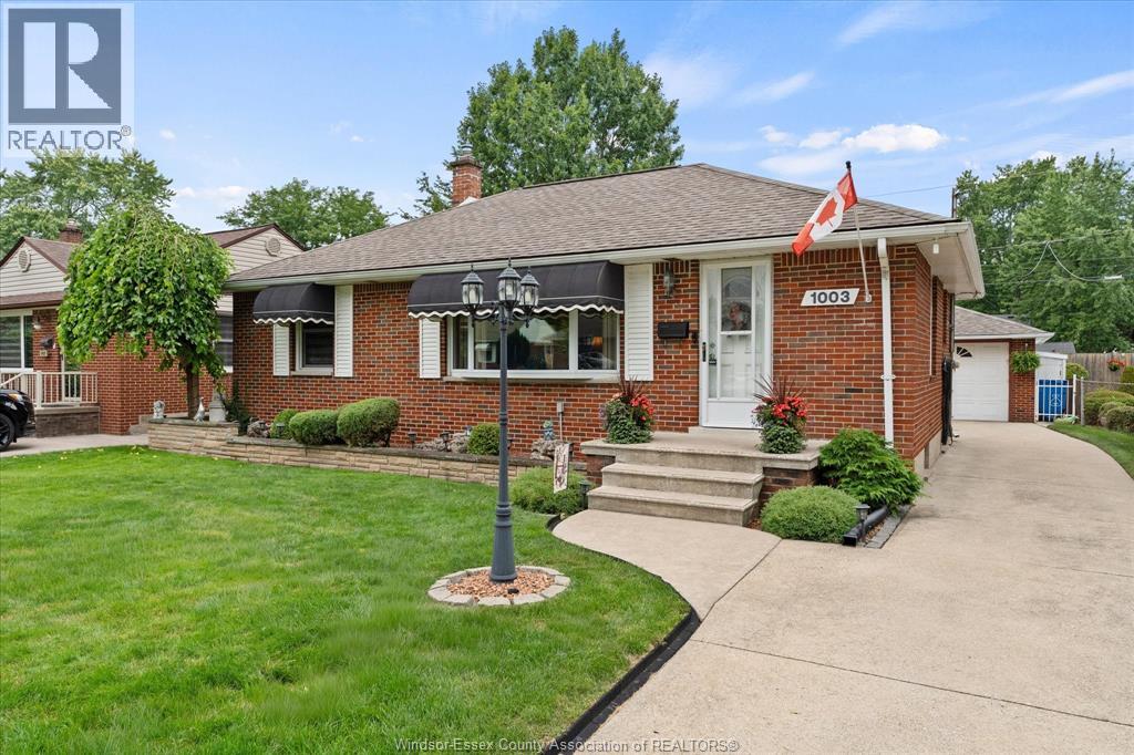 1003 Isabelle Place, Windsor, Ontario  N8S 2B3 - Photo 30 - 26018100