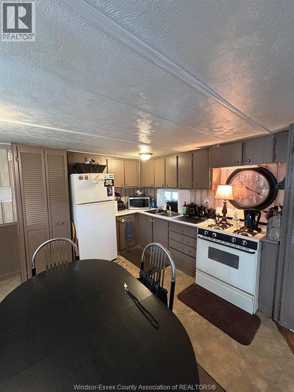 80 Suncrest Drive, Lakeshore, Ontario  N8N 2P9 - Photo 34 - 26018304