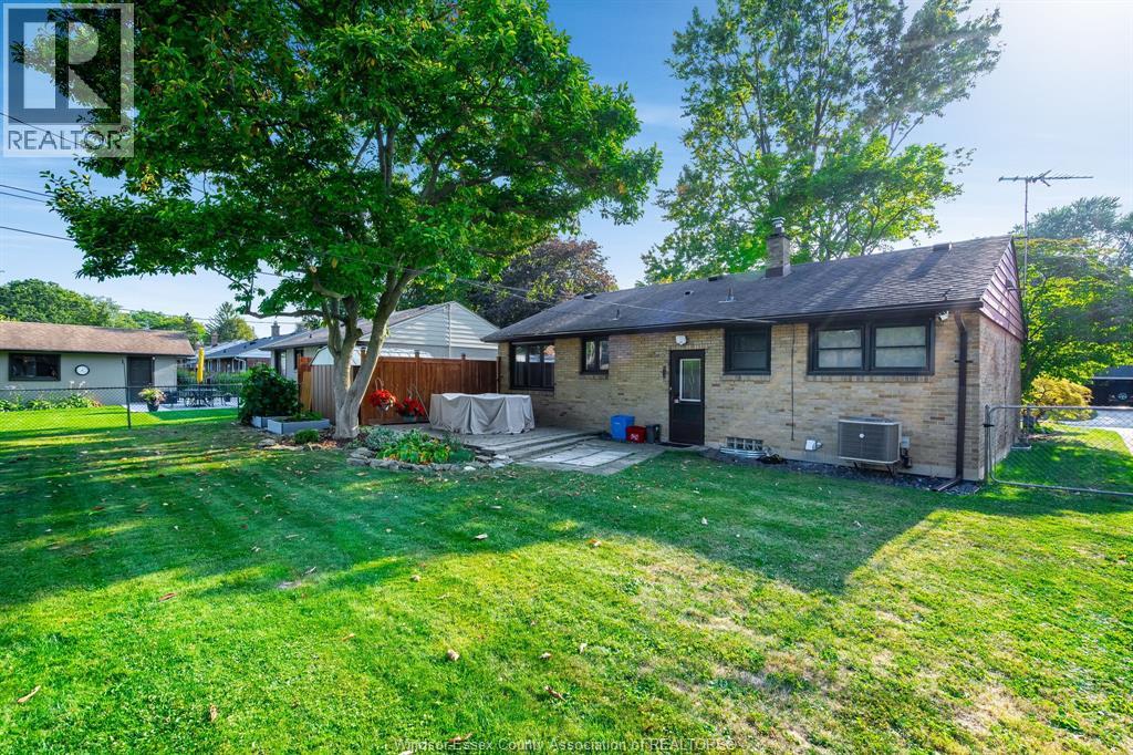 3260 Everts Avenue, Windsor, Ontario  N9E 2V8 - Photo 31 - 26018313
