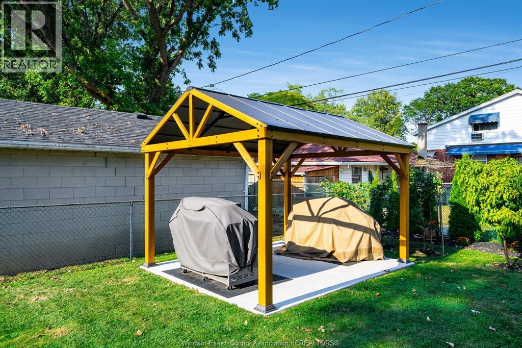 3260 Everts Avenue, Windsor, Ontario  N9E 2V8 - Photo 33 - 26018313