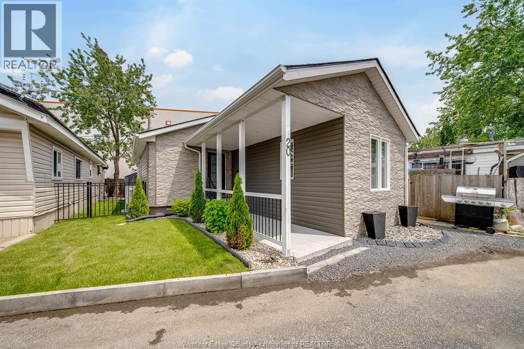 20 Bonita Avenue, Windsor, Ontario  N8W 2B5 - Photo 2 - 26018316