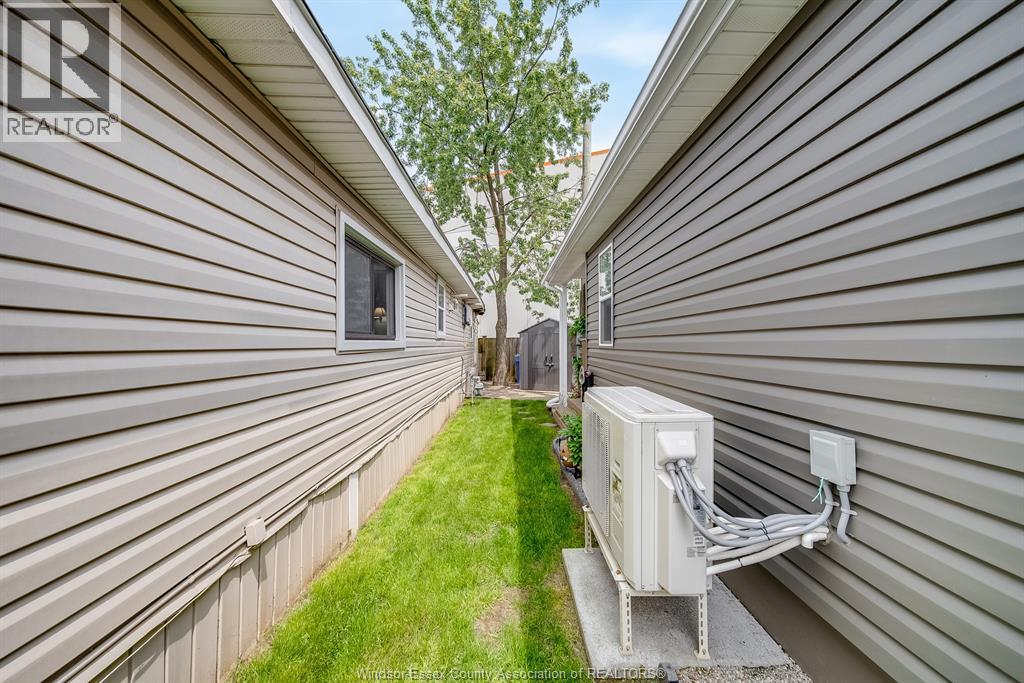 20 Bonita Avenue, Windsor, Ontario  N8W 2B5 - Photo 38 - 26018316