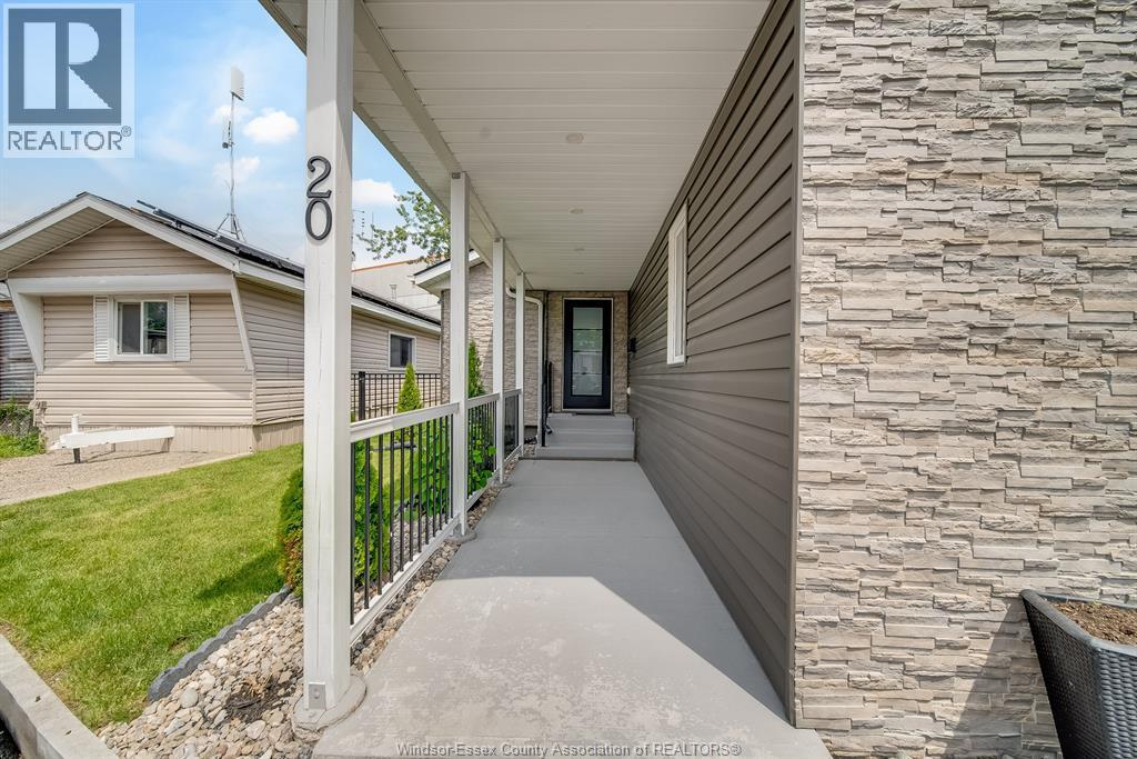 20 Bonita Avenue, Windsor, Ontario  N8W 2B5 - Photo 4 - 26018316