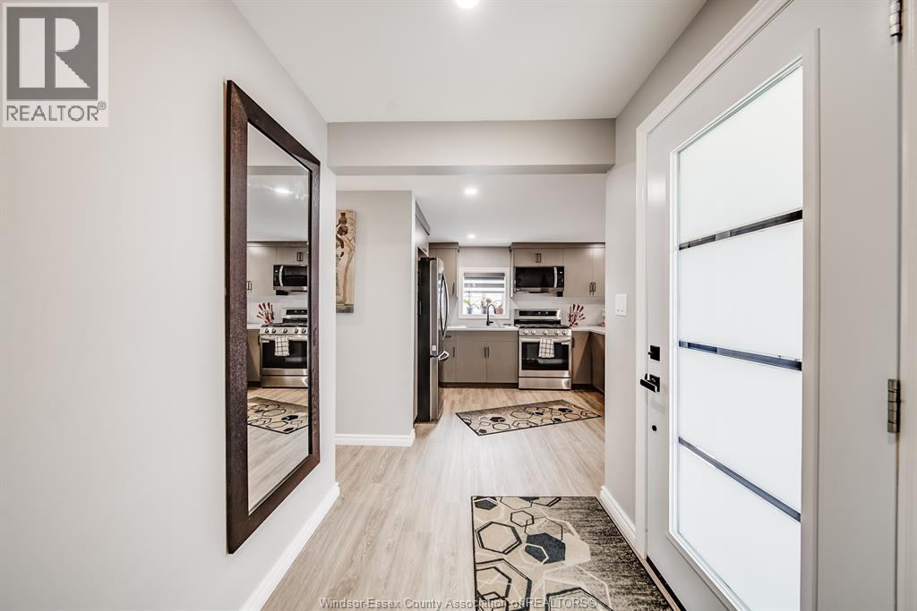 20 Bonita Avenue, Windsor, Ontario  N8W 2B5 - Photo 7 - 26018316