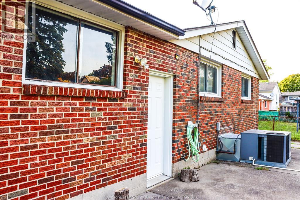 2732 Armstrong Avenue, Windsor, Ontario  N8T 2G4 - Photo 28 - 26018322