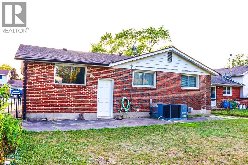 2732 Armstrong Avenue, Windsor, Ontario  N8T 2G4 - Photo 29 - 26018322