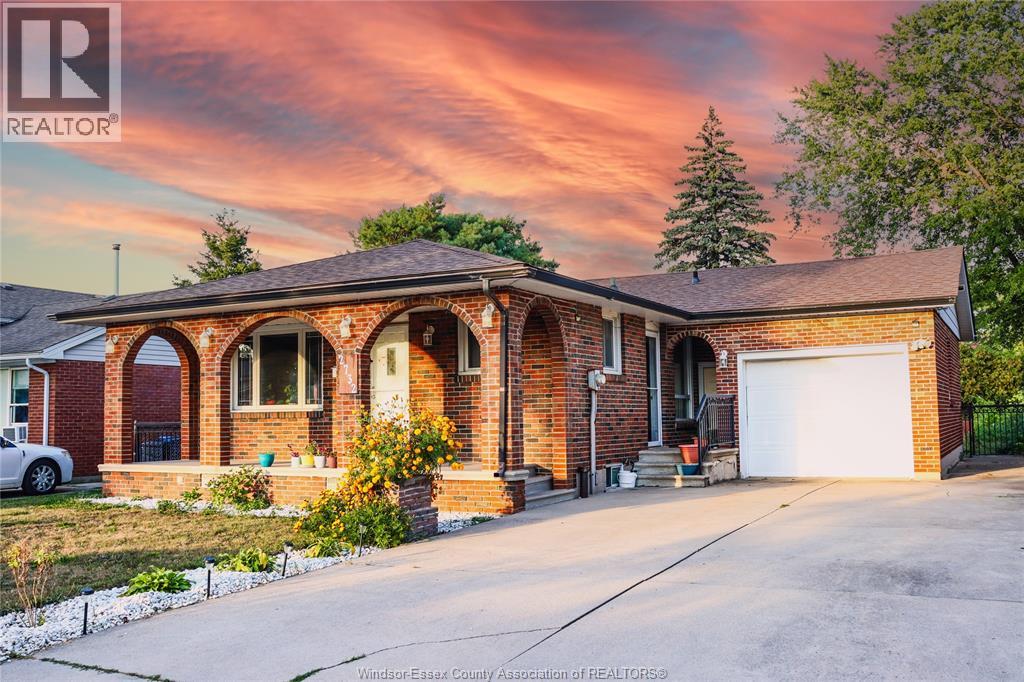 2732 Armstrong Avenue, Windsor, Ontario  N8T 2G4 - Photo 3 - 26018322