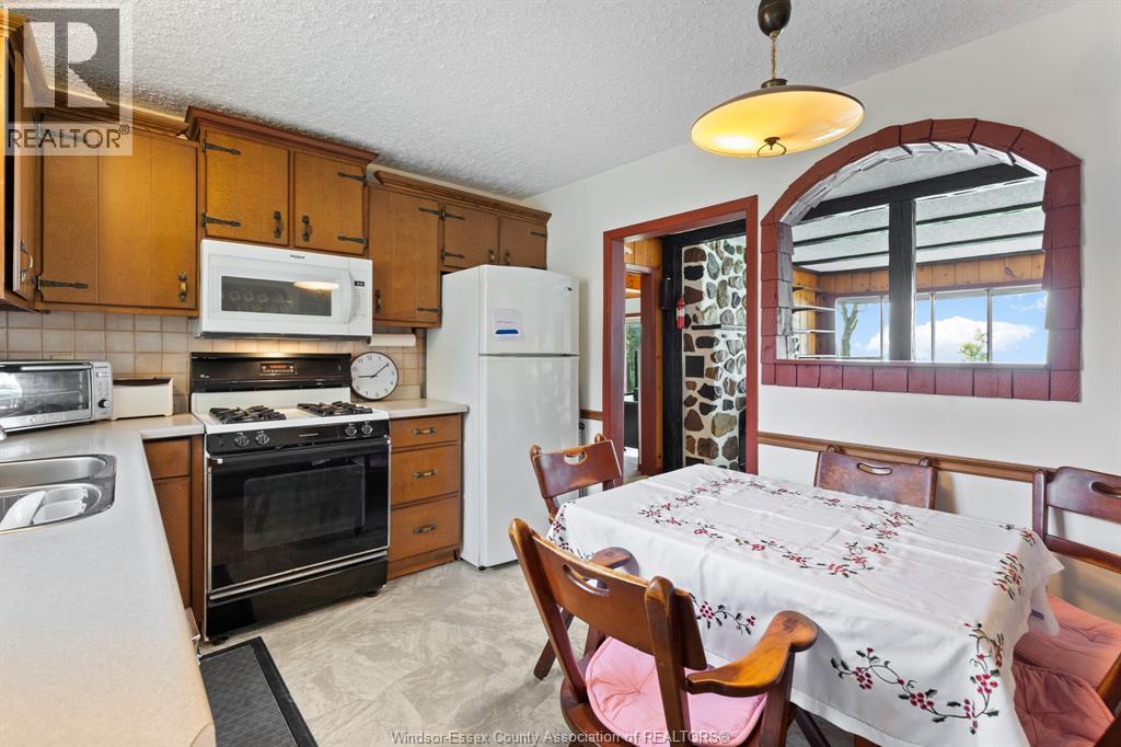 611 Poplar Bluff, Harrow, Ontario  N0R 1G0 - Photo 10 - 26018312