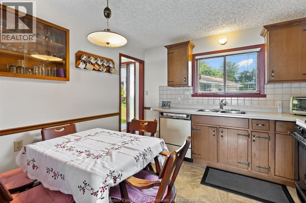 611 Poplar Bluff, Harrow, Ontario  N0R 1G0 - Photo 8 - 26018312