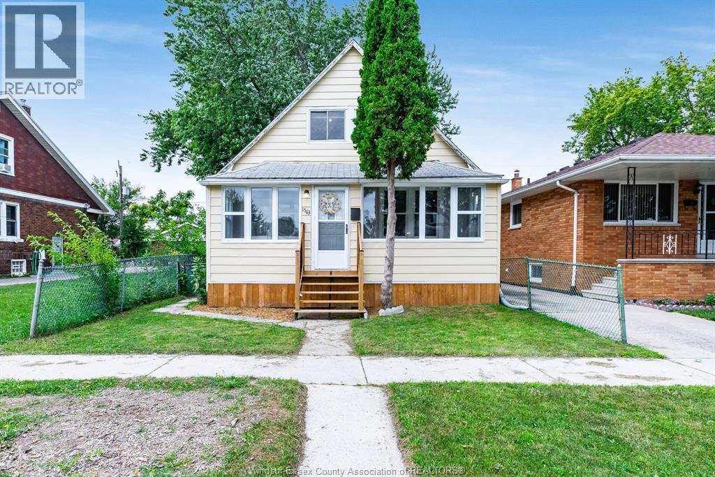 1563 Albert ROAD, Windsor, Ontario