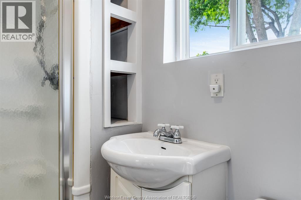 1563 Albert Road, Windsor, Ontario  N8Y 3R3 - Photo 14 - 26018207