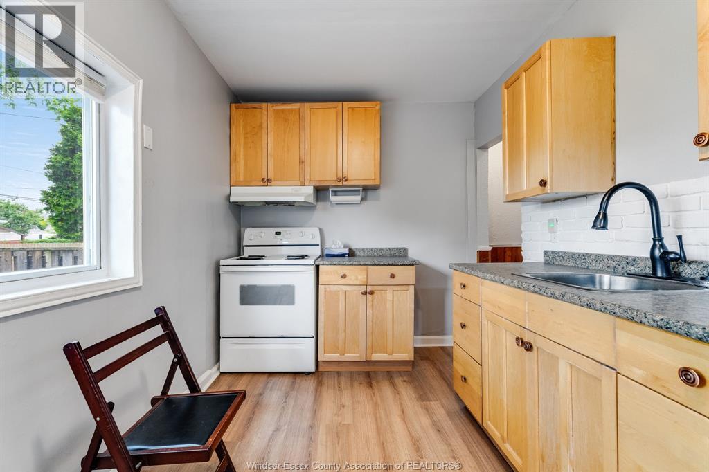 1563 Albert Road, Windsor, Ontario  N8Y 3R3 - Photo 8 - 26018207