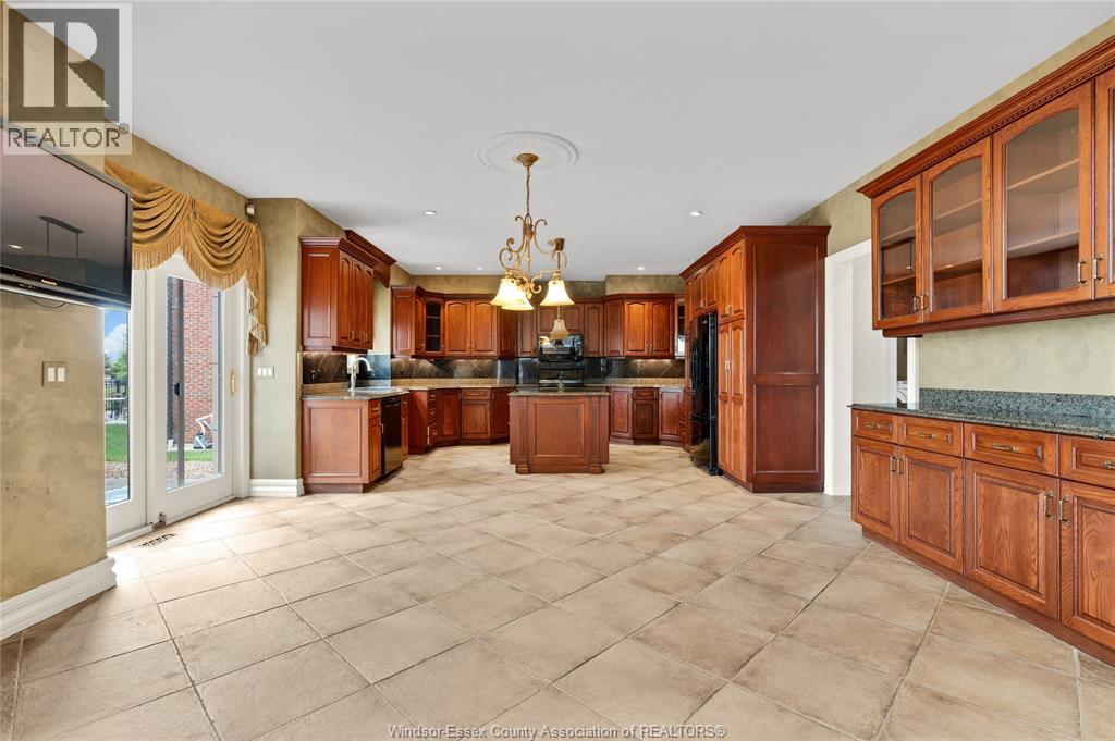 1585 Stoneybrook Crescent, Windsor, Ontario  N9G 2Z4 - Photo 13 - 26018331