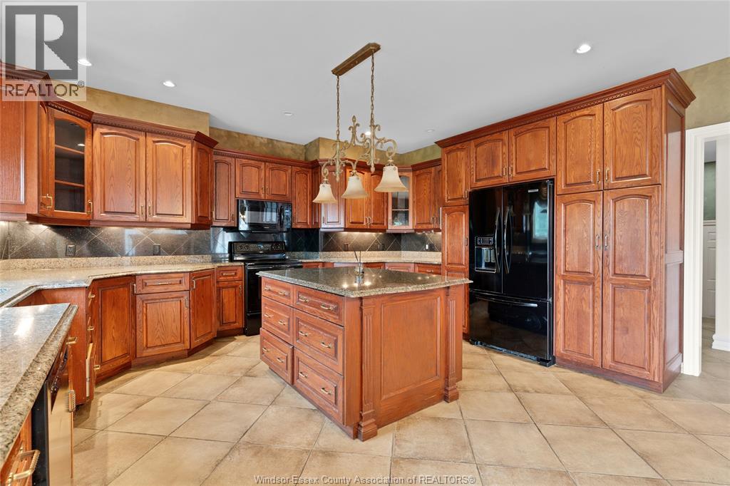 1585 Stoneybrook Crescent, Windsor, Ontario  N9G 2Z4 - Photo 15 - 26018331