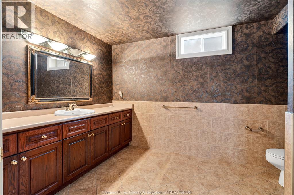 1585 Stoneybrook Crescent, Windsor, Ontario  N9G 2Z4 - Photo 5 - 26018331