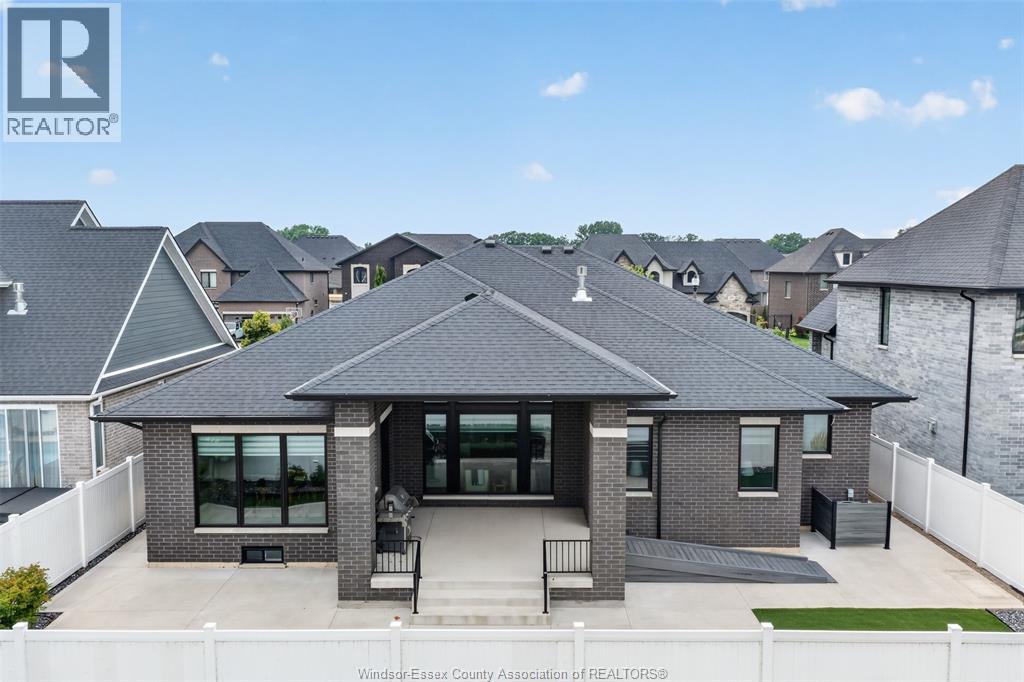 212 Rafih Crescent, Lakeshore, Ontario  N0R 1A0 - Photo 43 - 26018329