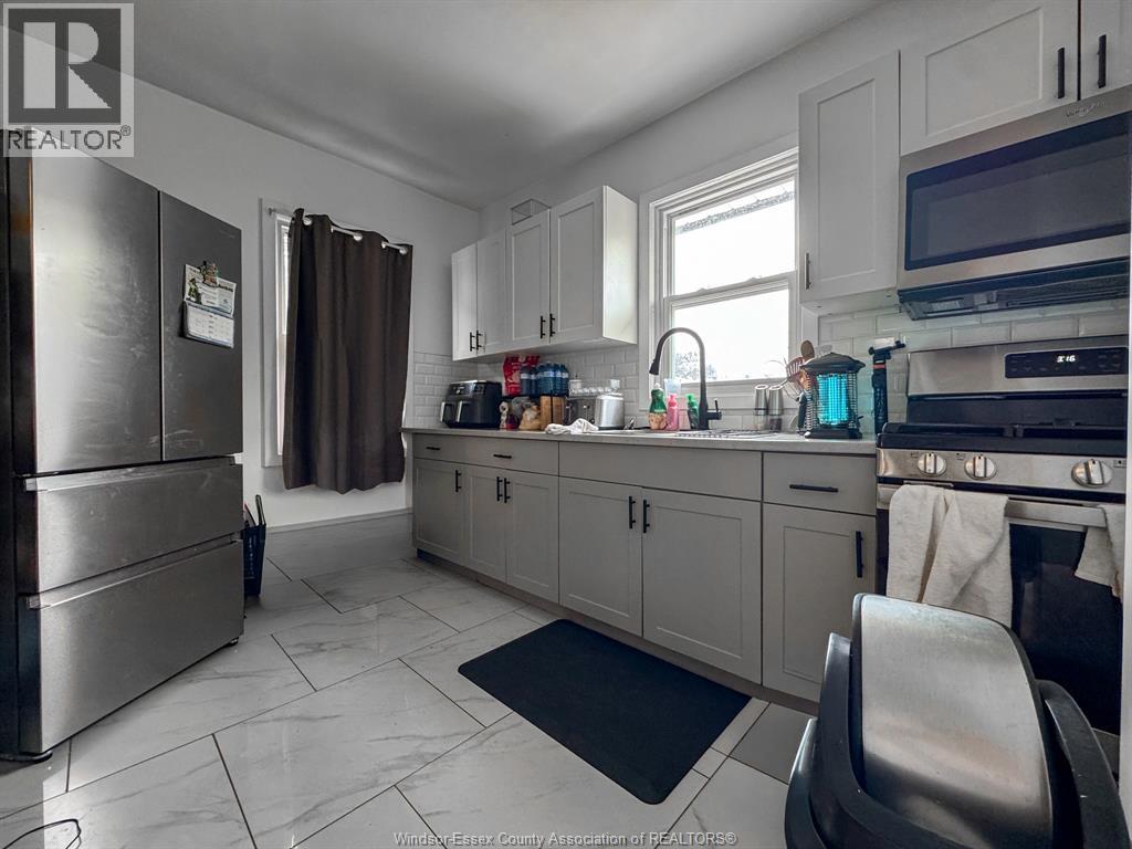 1037 Howard Avenue, Windsor, Ontario  N9A 1S6 - Photo 11 - 26018323