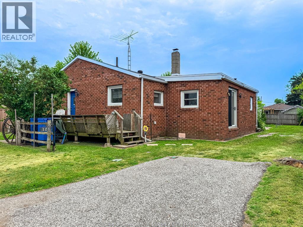 101 PROSPECT STREET, Kingsville, Ontario