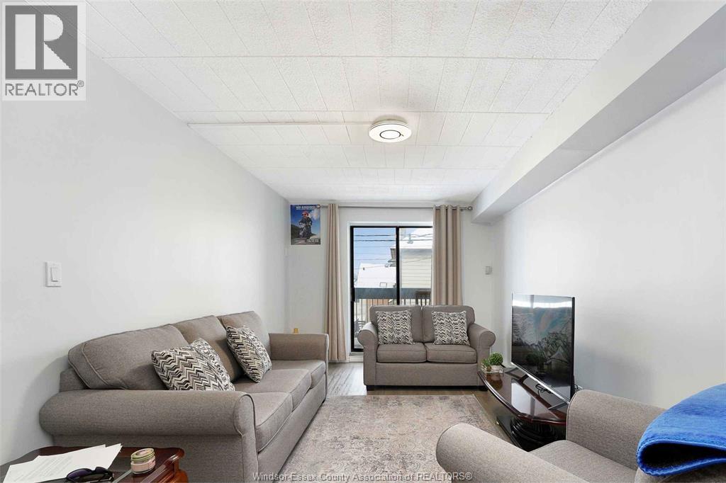995 Elsmere, Windsor, Ontario  N9A 2A8 - Photo 10 - 26018350