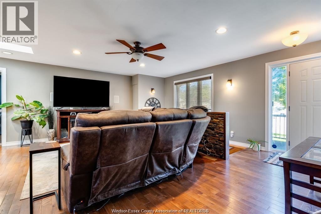1631 Cherrywood Drive, Lakeshore, Ontario  N0R 1A0 - Photo 5 - 26018345