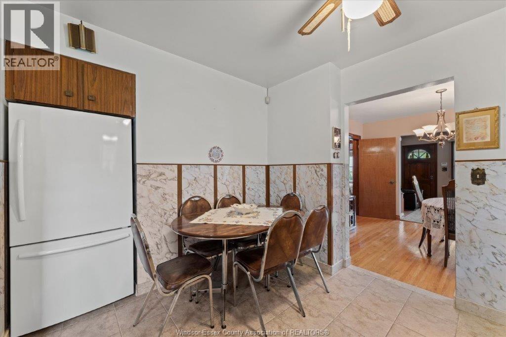 1663 Elsmere, Windsor, Ontario  N8X 4H5 - Photo 12 - 26018352