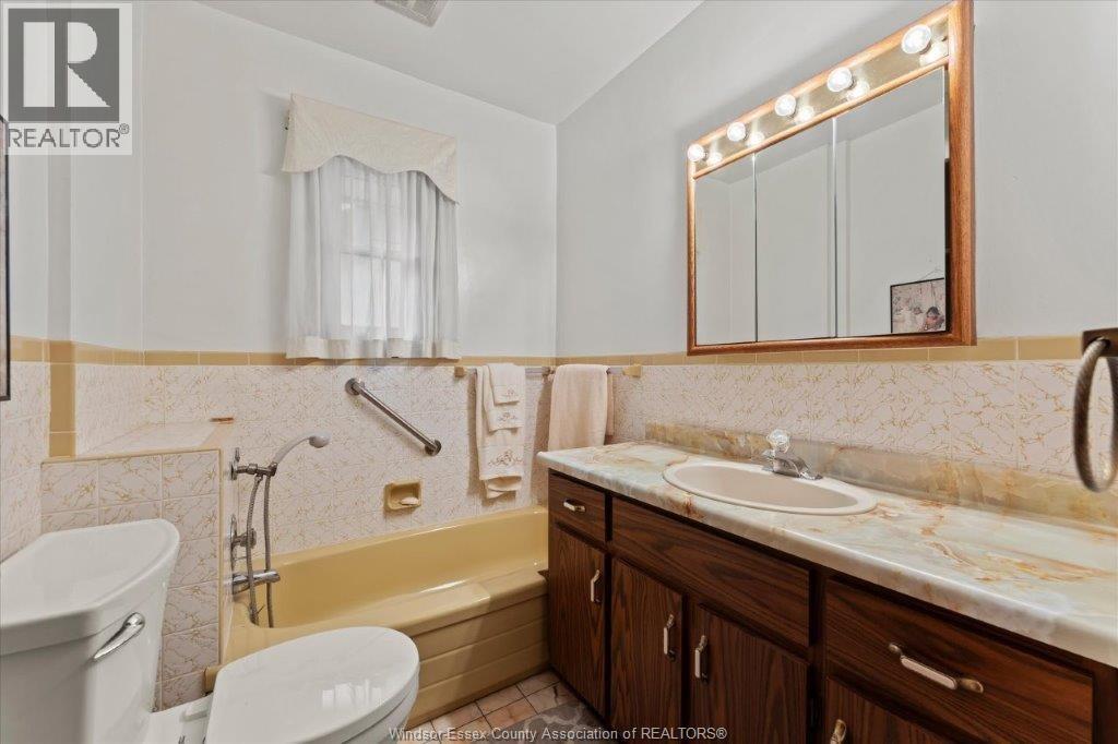 1663 Elsmere, Windsor, Ontario  N8X 4H5 - Photo 19 - 26018352