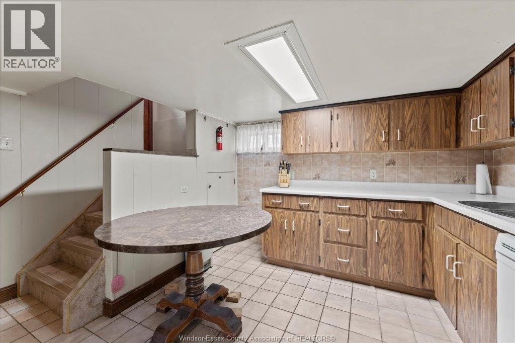 1663 Elsmere, Windsor, Ontario  N8X 4H5 - Photo 21 - 26018352