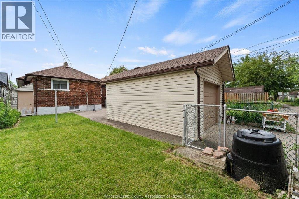 1663 Elsmere, Windsor, Ontario  N8X 4H5 - Photo 36 - 26018352