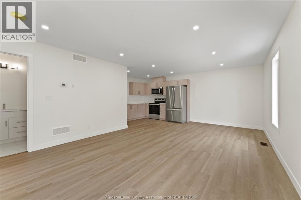 2457 Front Road Unit# 1, Lasalle, Ontario  N9J 2C5 - Photo 4 - 26018114