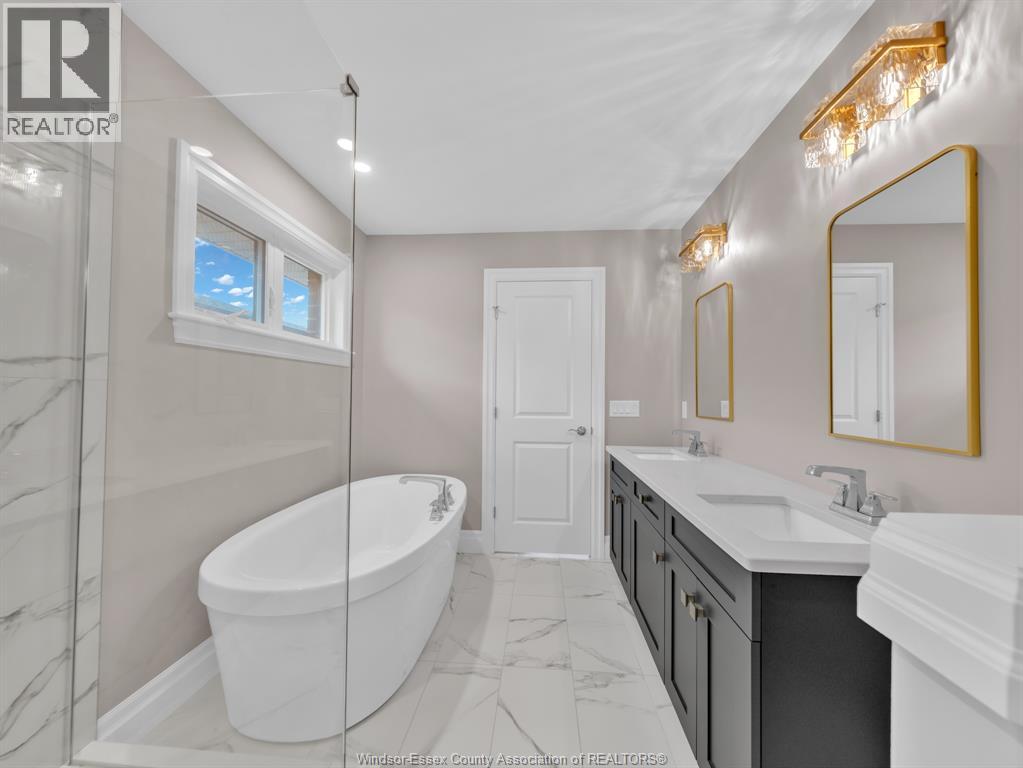 569 Holburn, Windsor, Ontario  N8X 0A3 - Photo 34 - 26018359