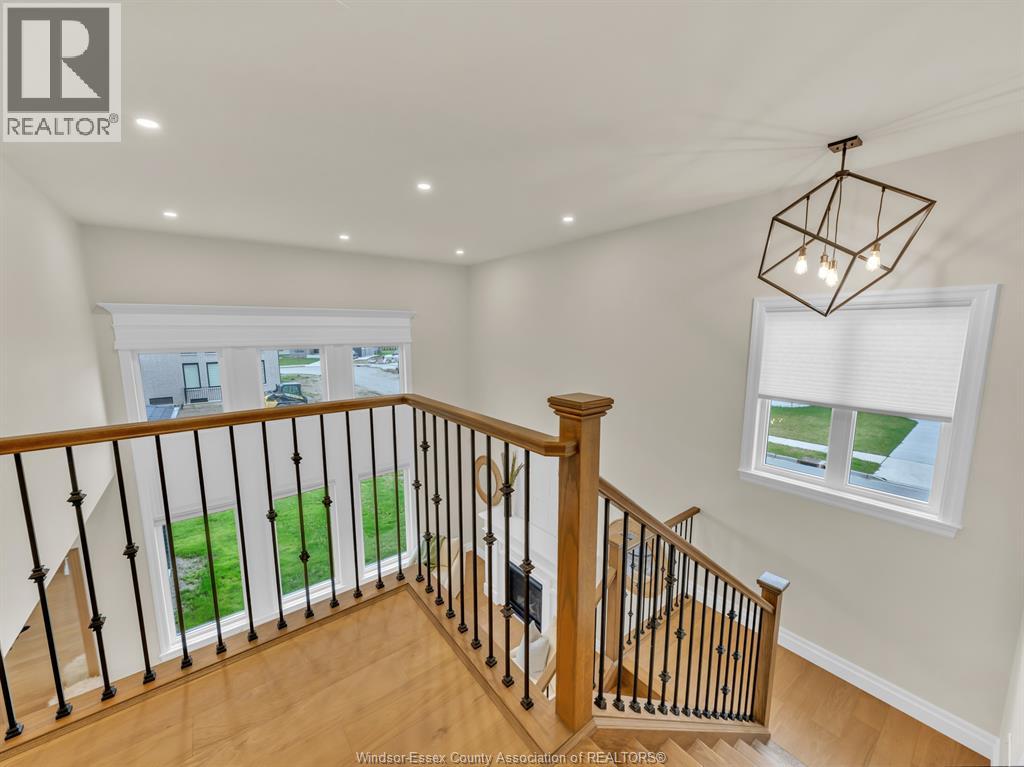 569 Holburn, Windsor, Ontario  N8X 0A3 - Photo 45 - 26018359