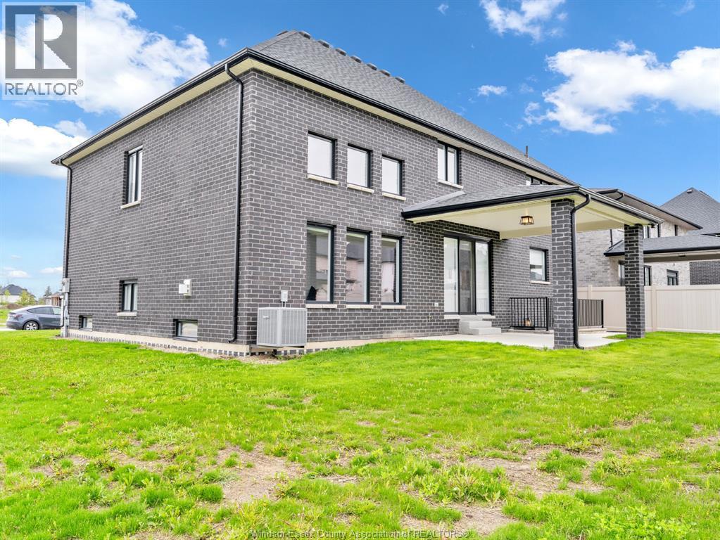 569 Holburn, Windsor, Ontario  N8X 0A3 - Photo 7 - 26018359