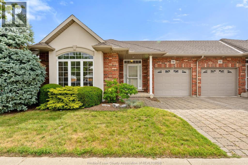 15 Oakgrove Lane, Chatham, Ontario  N7L 5R9 - Photo 1 - 26018314