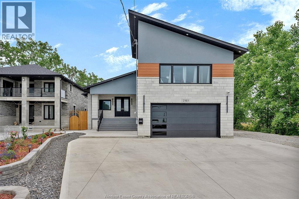 2585 Kenora Street, Windsor, Ontario  N9B 1Y3 - Photo 1 - 26018370