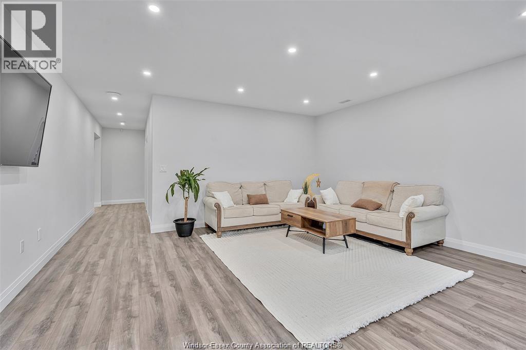 2585 Kenora Street, Windsor, Ontario  N9B 1Y3 - Photo 40 - 26018370