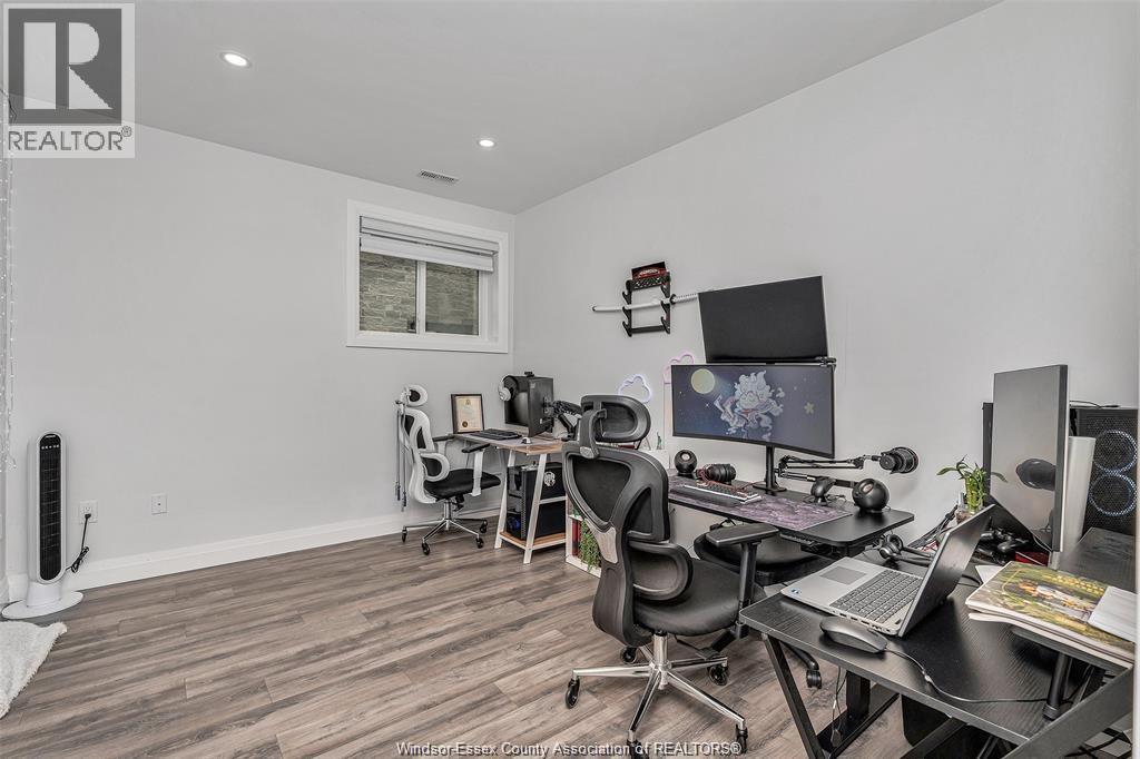2585 Kenora Street, Windsor, Ontario  N9B 1Y3 - Photo 45 - 26018370