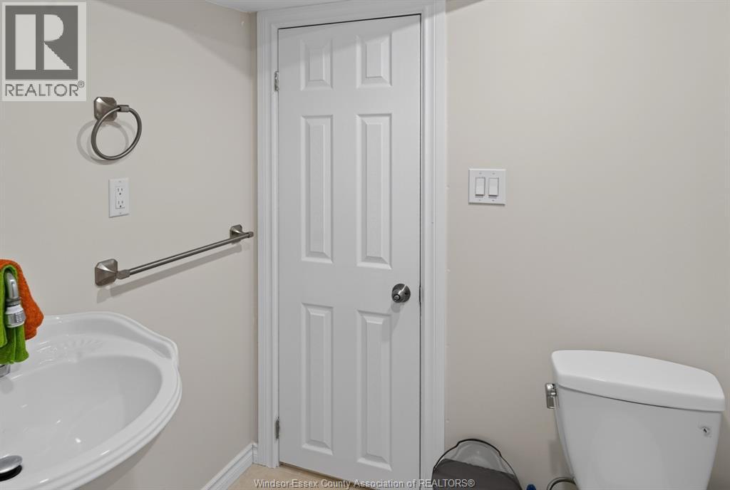 852 Reedmere, Windsor, Ontario  N8S 2L7 - Photo 24 - 26018083