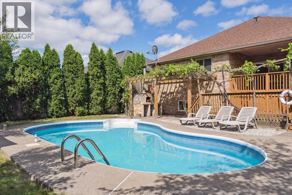 1544 Imperial Crescent, Windsor, Ontario  N9G 2T8 - Photo 32 - 26018394