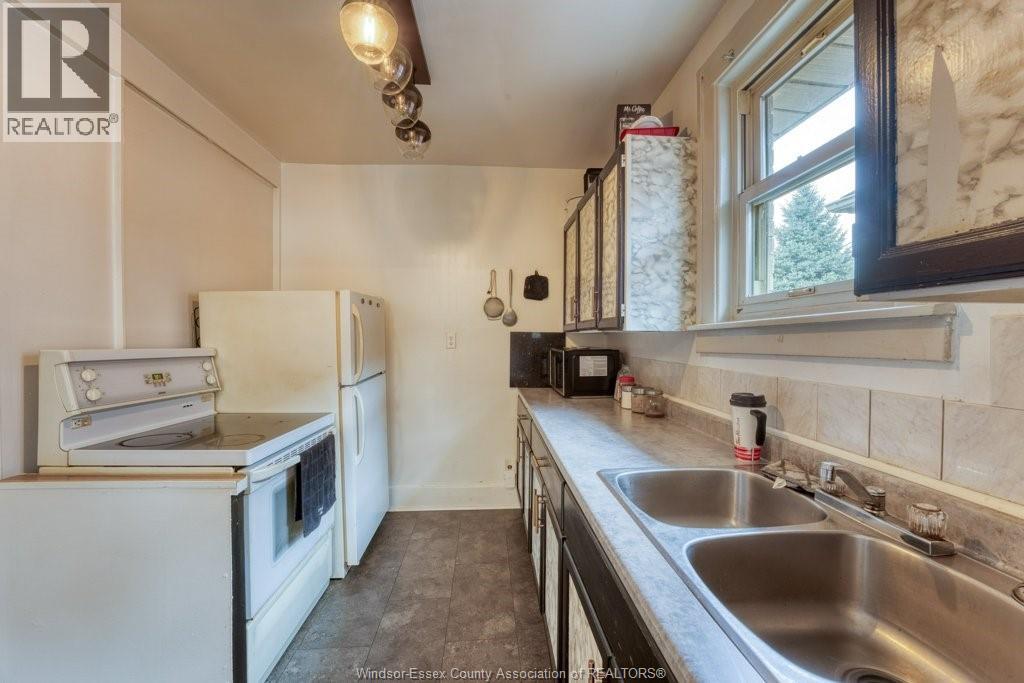 3454 Harris Street, Windsor, Ontario  N9C 1N5 - Photo 10 - 26018397