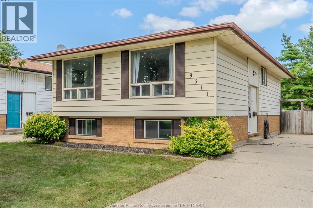 9511 Avery LANE, Windsor, Ontario